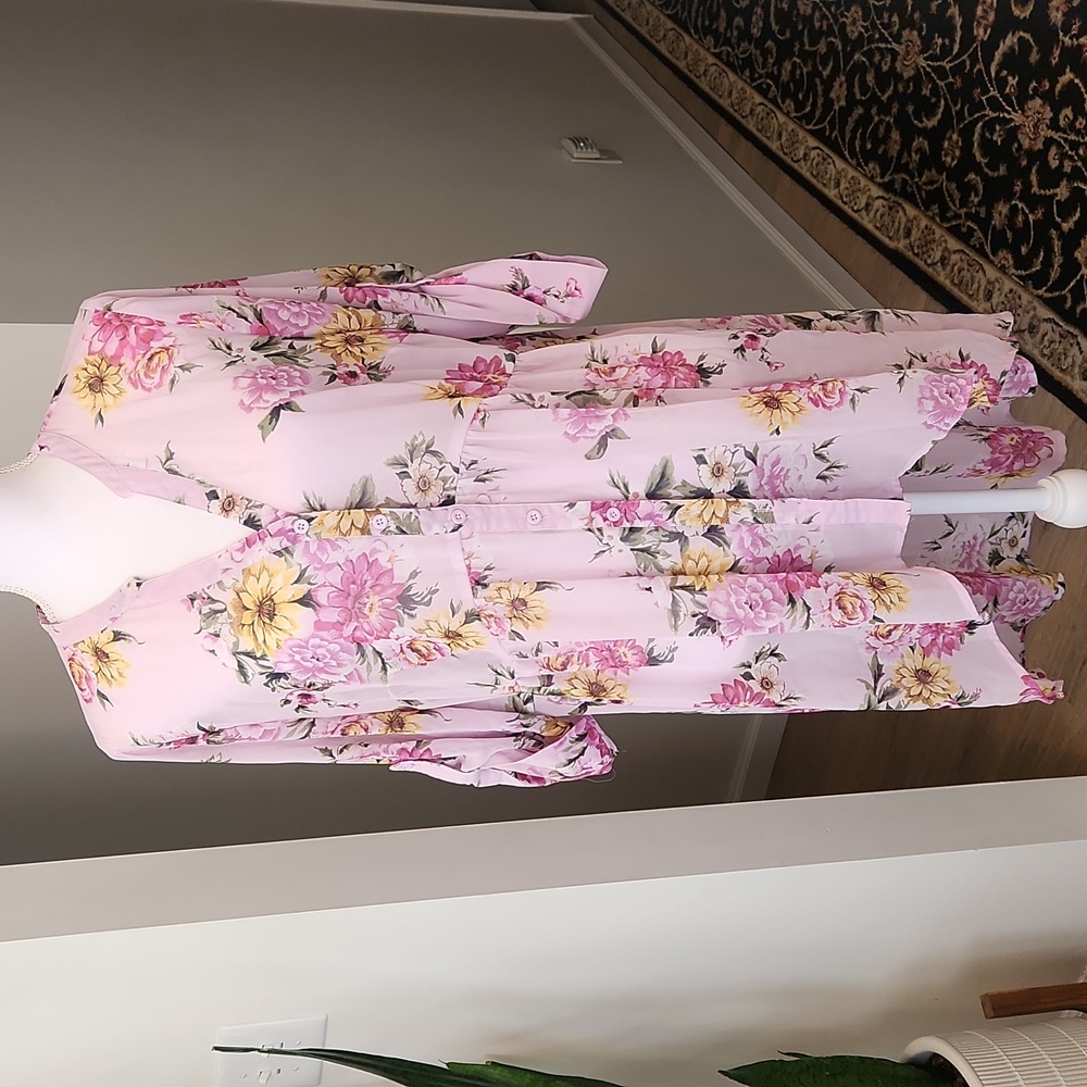 Torrid Lexie Sheer Floral Chiffon Hi-Low Babydoll Tunic Button up Blouse Size 1X